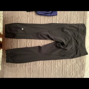 Lulu running spandex 7/8th with zipper in back